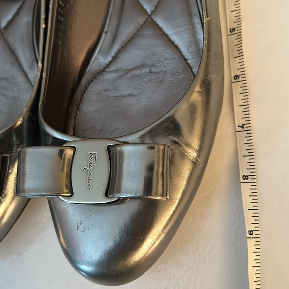 Salvatore Ferragamo Varina Ballet Flats - Picture 8 of 10